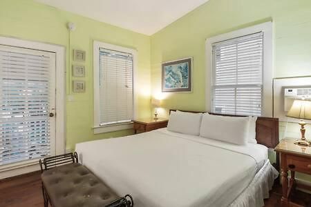 Curry House - Pool, King Bed & Balcony! Room 7 Key West Exterior foto