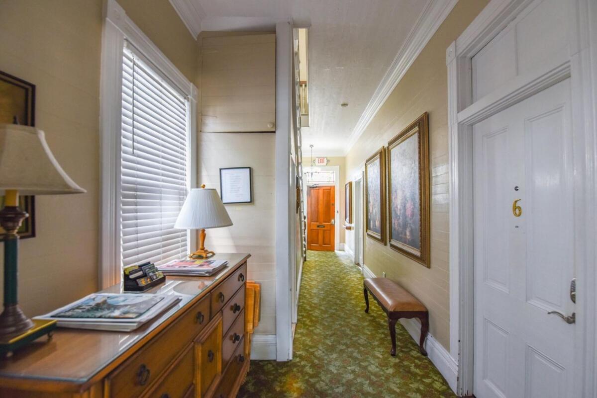 Curry House - Pool, King Bed & Balcony! Room 7 Key West Exterior foto