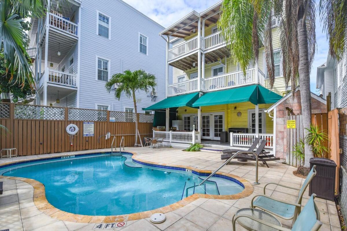 Curry House - Pool, King Bed & Balcony! Room 7 Key West Exterior foto